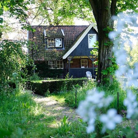 Loosan Lodges Gastenhuis Reutum Kültér fotó